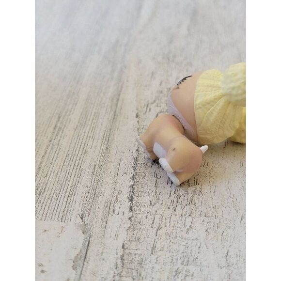 Mini space bun dog doll accessory Chihuahua toy figure - Picture 2 of 6